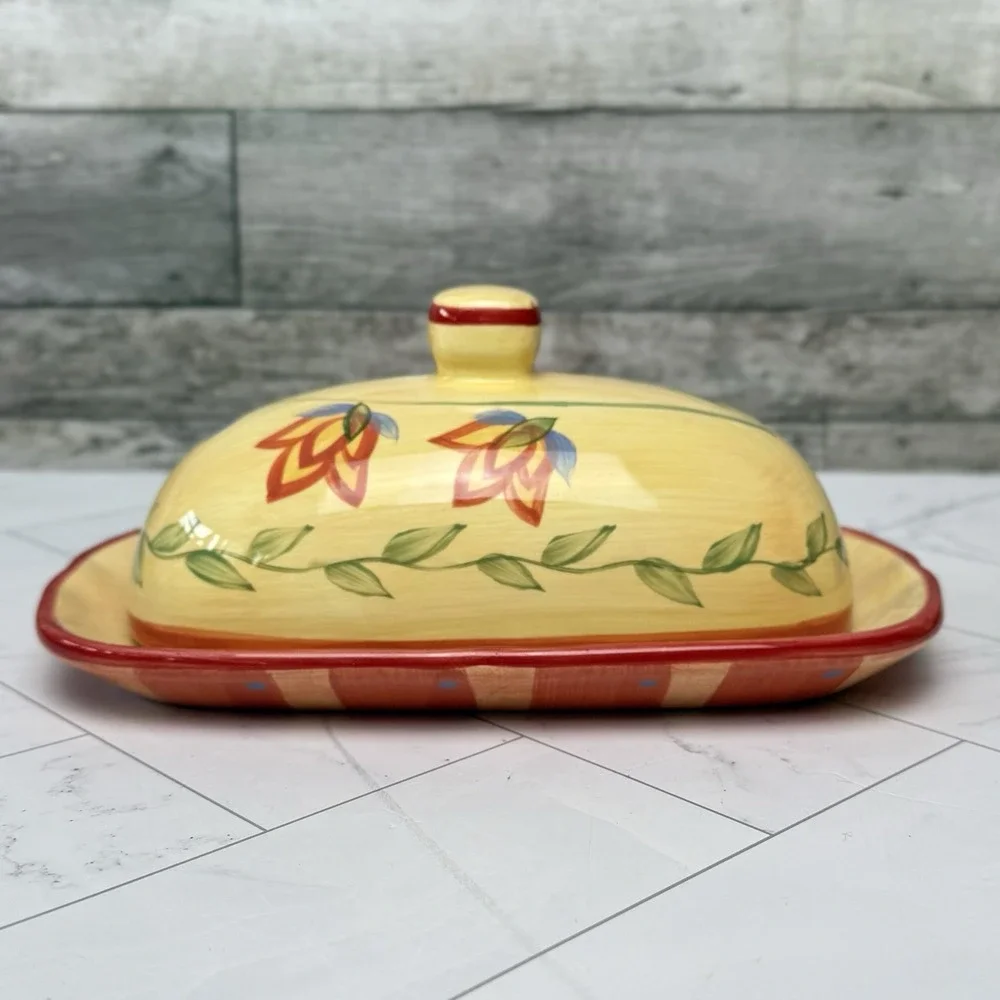 Pfalzgraff Napoli Flowered Covered Butter Dish 2010, Base 8.25